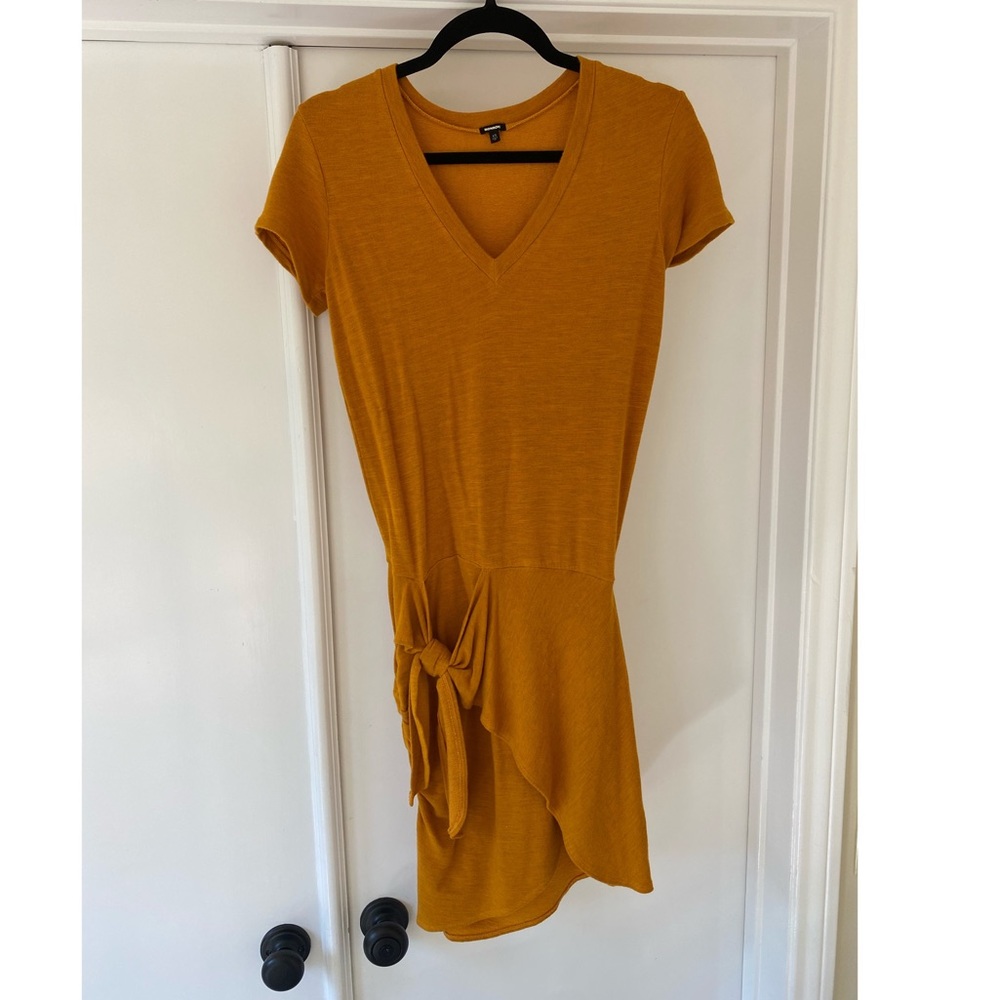 Monrow XS Mustard Tie TShirt Dress
